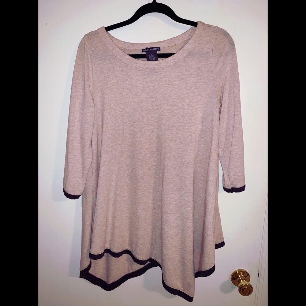 Quarter sleeve shirt
